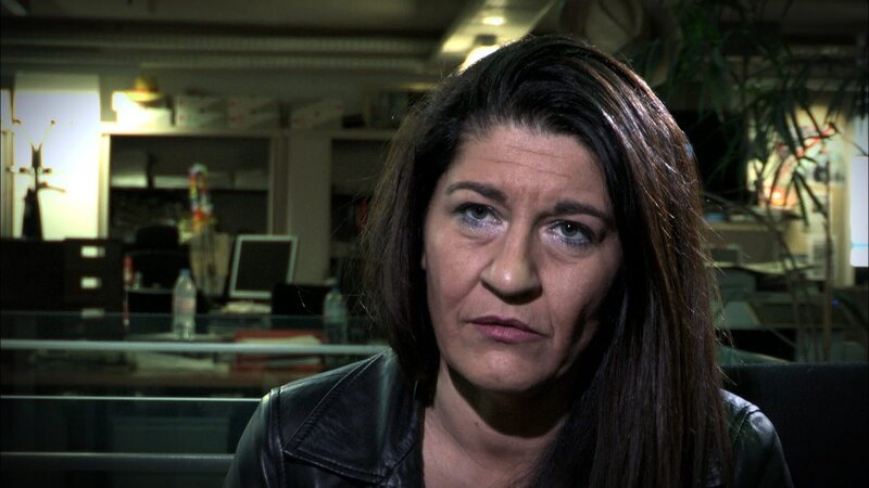Laure Moysset begleitete als Journalistin die Ermittlungen. – Bild: Julien Balestier
