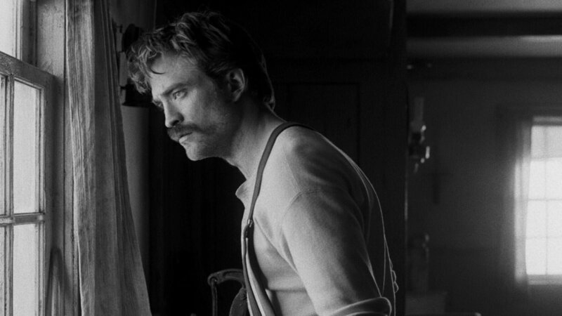 Thomas Howard (Robert Pattinson) – Bild: 2019 A24 Films LLC. All Rights Reserved. Lizenzbild frei Thomas Howard (Robert Pattinson) – Bild: 2019 A24 Films LLC. All Rights Reserved. Lizenzbild frei