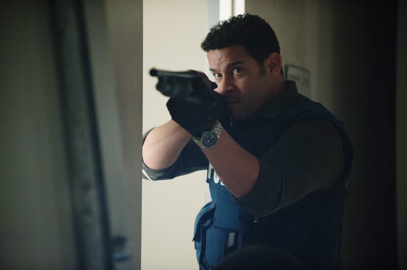 CASTLE – „Reckoning“ – In the second installment of the Castle two-parter, stakes rise as the 12th Precinct matches wits with serial killers Jerry Tyson (3XK) and Dr. Kelly Nieman. With the clock ticking, Castle and the team must crack the case before the killers claim their next victim, on Part 2 of „Castle,“ MONDAY, FEBRUARY 16 (10:01–11:00 p.m., ET) on the ABC Television Network. (ABC/​Colleen Hayes) JON HUERTAS – Bild: ABC Studios /​ Colleen Hayes Lizenzbild frei