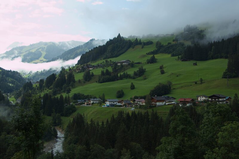 Landschaft bei St. Johann im Pongau im Bundesland Salzburg, Österreich, Europa. – Bild: Shutterstock /​ Shutterstock /​ Copyright (c) 2020 Karel Stipek/​Shutterstock. No use without permission.