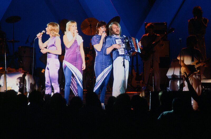 ABBA in Concert – Bild: Kenneth Thorén/​SVT /​ Die schwedische Supergroup ABBA hat weltweit über 100 Millionen Platten verkauft und zählt damit zu den erfolgreichsten Bands aller Zeiten (v.l.: Björn Ulvaeus, Agnetha Fältskog, Anni-Frid Lyngstad, Benny Andersson).