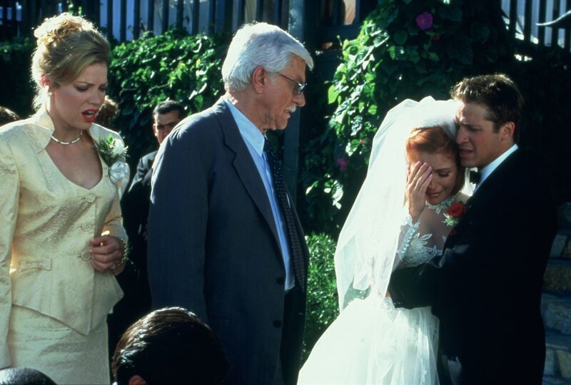 (v.l.n.r.) Denise Garrett (Stacey Travis); Dr. Mark Sloan (Dick Van Dyke); Cindy Garrett (Staci Keanan); Philip Evans Cobler (David Sheinkopf) – Bild: CBS Broadcasting Inc.