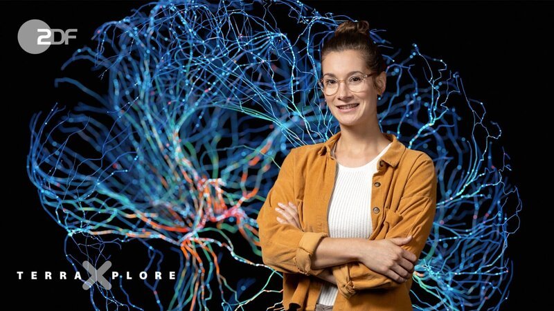 Wissenschaftliche Erkenntnisse in menschliche und gesellschaftliche Zusammenhänge einzubetten, ist für die 1992 geborene Biotechnologin und Immunologin eine Herzensangelegenheit. Das tut die Gewinnerin der Deutschen Science Slam Meisterschaft 2022 und Doktorandin nun auch bei „Terra Xplore“. – Bild: ZDF und H. Pooten./​H. Pooten