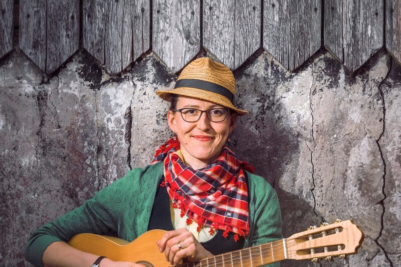 Martina Schwarzmann – Bild: Gregor Wiebe /​Gregor Wiebe www.huckleberryking.com/​Gregor Wiebe www.huckleberryking.com/​Gregor Wiebe www.huckleberryking/​Gregor Wiebe www.huckleberryking.com