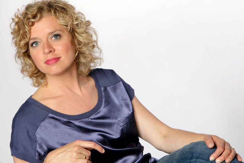 Lisa Ortgies, Moderatorin frauTV. – Bild: WDR/​Herby Sachs /​ WDR Presse und Information/​Bildk