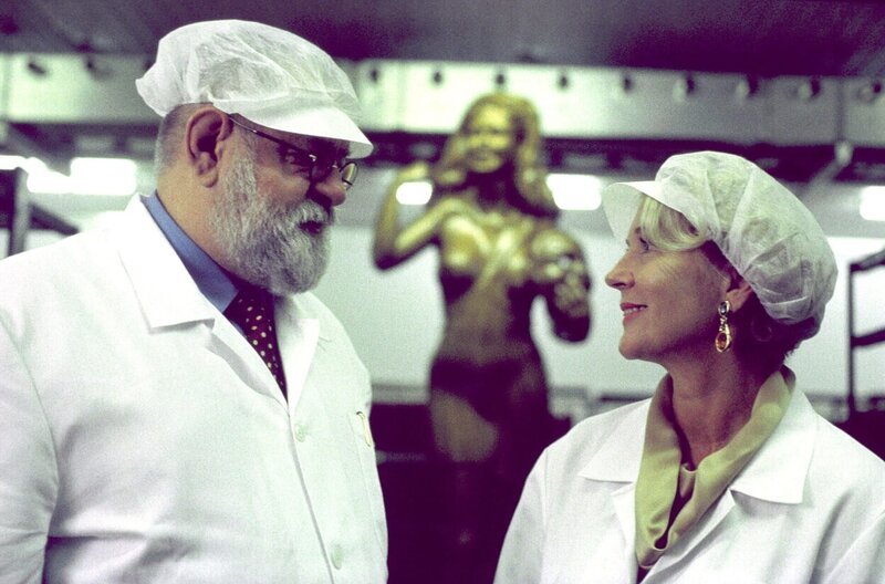 Herwig Seeböck (Schwarzwälder), Christiane Hörbiger (Carla Seyfried). – Bild: ORF/​SAT.1/​Gabriela Brandenstein