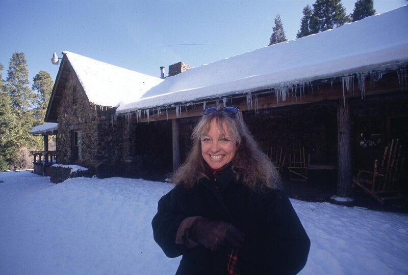 1/​12/​89. Bonnie Hood at Camp Nelson Lodge. Photo Credit: Gary Kazanjian for The Orange County Register – Bild: Gary Kazanjian