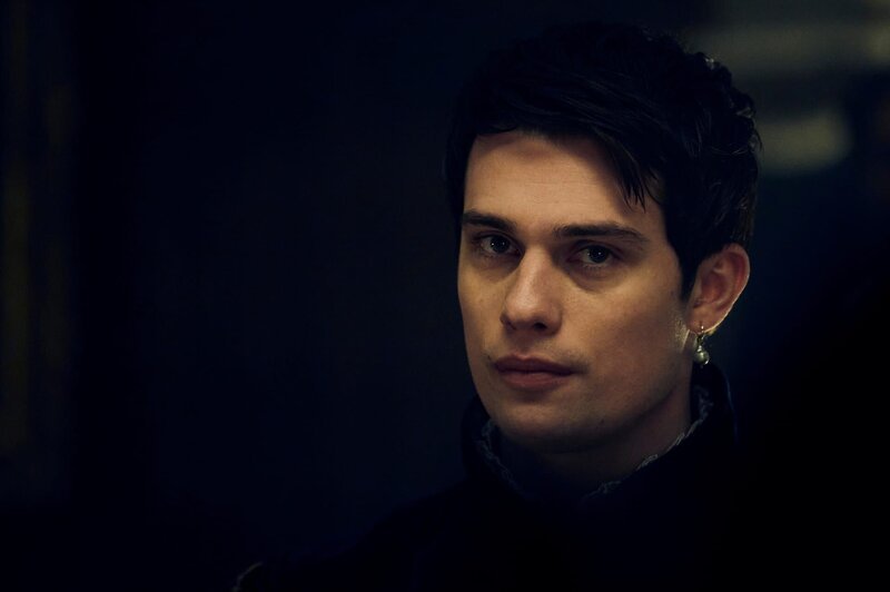 George (Nicholas Galitzine) – Bild: Rory Mulvey /​ Sky Studios