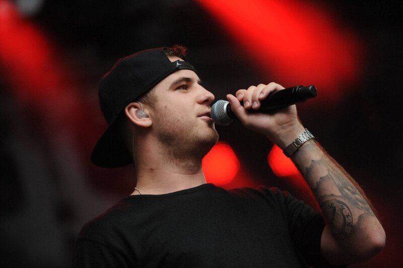 Der Rapper T-Zon beim Halberg Open Air am Freitag (15.7.2016) auf dem Saarbrücker Halberg beim Saarländischen Rundfunk. – Bild: imago images /​ Becker&Bredel /​ for editorial use in relation to the SPORT1 show