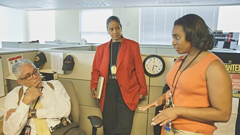 Die Polizei untersucht den Fall – Bild: CI box /​ © Crime + Investigation /​ A+E Networks