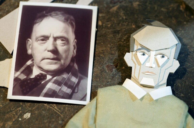 John Heartfield, Pionier der politischen Aktionskunst, musste für sein kritisches Engagement einen hohen Preis zahlen: Fast sein ganzes Leben war er auf der Flucht. – Bild: Hanfgarn & Ufer Filmproduktion /​ John Heartfield, Pionier der politischen Aktionskunst, musste für sein kritisches Engagement einen hohen Preis zahlen: Fast sein ganzes Leben war er auf der Flucht.