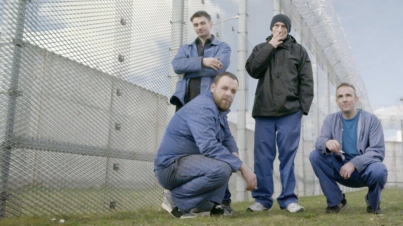 Straftäter unter sich. Inhaftiert in der JVA Zeithain in Sachsen. – Bild: ZDF