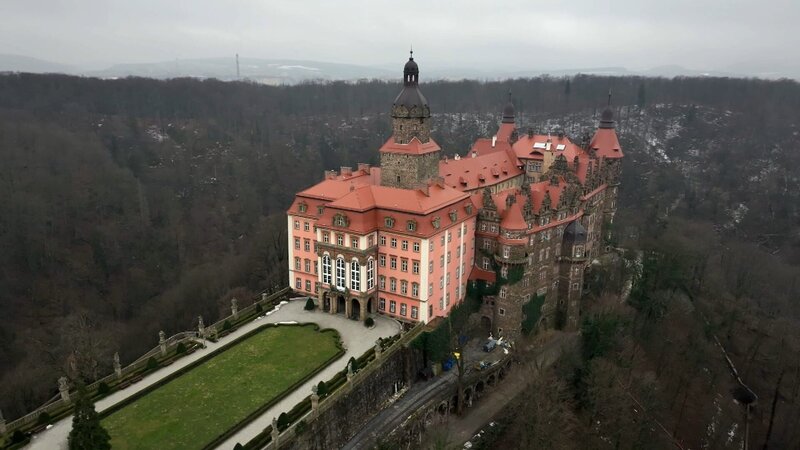 Einmal Raubkunst und zurück – Bild: ZDF und Lukas Piechowski./​Lukas Piechowski