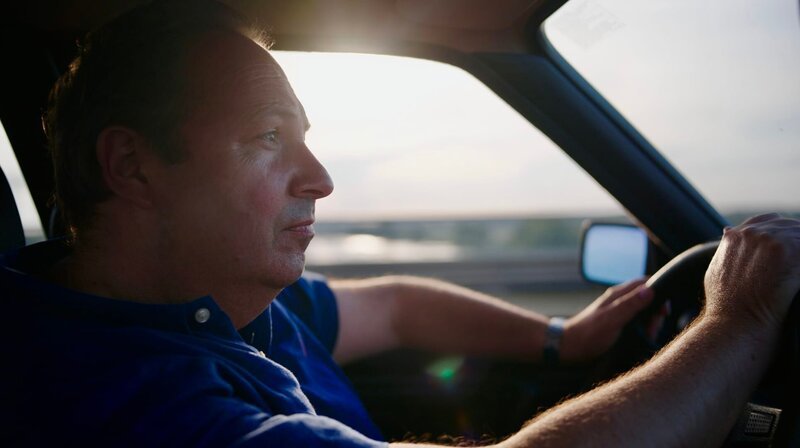 Michael Höft auf dem Weg zum Klassentreffen. – Bild: NDR/​Michael Höft/​HTTV