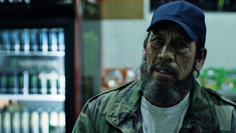 Als Soldat Frank Vega (Danny Trejo) in den 1970er-Jahren aus dem Vietnamkrieg in seine Heimat zurückkehrt, wird er gedemütigt und aus der Gesellschaft ausgestoßen. – Bild: Wildbunch Als Soldat Frank Vega (Danny Trejo) in den 1970er-Jahren aus dem Vietnamkrieg in seine Heimat zurückkehrt, wird er gedemütigt und aus der Gesellschaft ausgestoßen. – Bild: Wildbunch