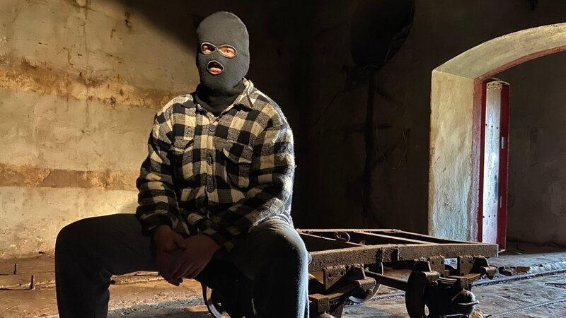 Der U-Boot-Bunker von Wladiwostok zieht Digger wie „Nik“ magisch an, obwohl er militärisches Sperrgebiet ist. – Bild: ZDF und Jevgenij Rudnyi./​Jevgenij Rudnyi