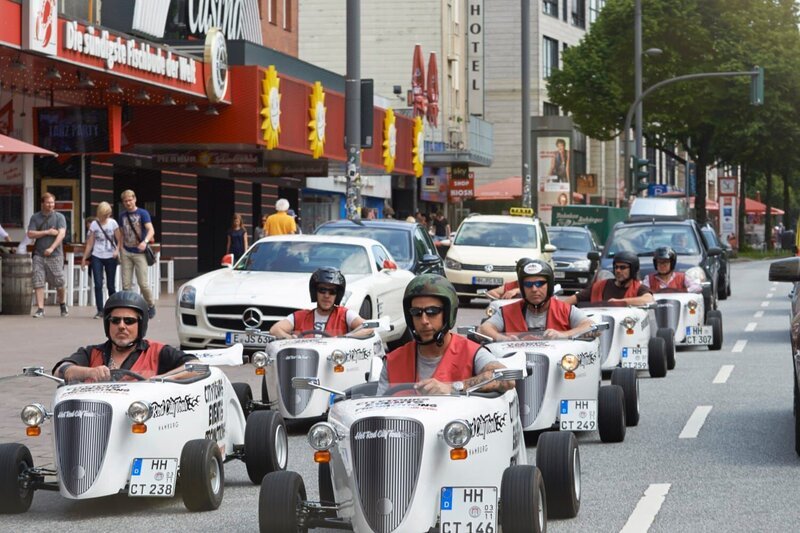 Hot Rod-Citytour durch Hamburg – Bild: Spiegel TV Wissen (DE) /​ Hannes Cunze /​ Hot Rod City Tour