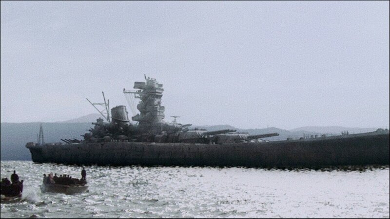 Die Yamato, die bis zum 8. Mai 1943 vor Anker liegt. – Bild: 6666 /​ Das Schicksal der USS Texas