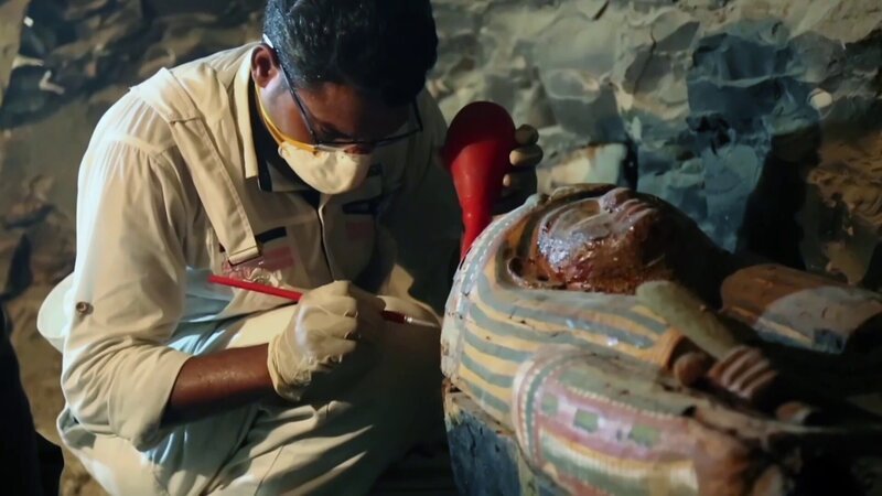 Handwerker, die mit Gold umgehen, gelten im Alten Ägypten als Magier. Sie haben einen hohen Status in der Gesellschaft. – Bild: ZDF und © Stephen J. Brand./​© Stephen J. Brand