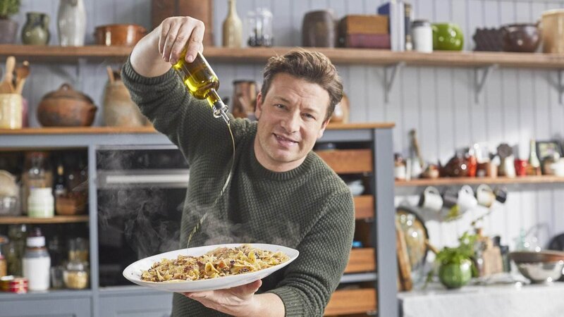 Jamie Oliver – Bild: MG RTL D /​ SamRobinson /​ ©2017 Jamie Oliver Enterprises Limited