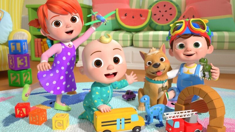 Hier spielt die Musik! Erlebt zusammen mit J.J. und seiner Familie neue Musikabenteuer und wichtige Lektionen. Bei Cocomelon lernt ihr durch tolle Kinderlieder spielerisch Buchstaben, Zahlen und auch Tiergeräusche. – Bild: Moonbug Entertainment Ltd.