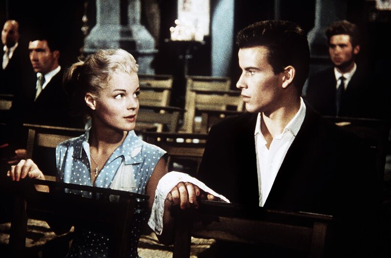 Monpti – Bild: BetaFilm /​ Anne-Claire (Romy Schneider) und Monpti (Horst Buchholz) lernen sich in Paris kennen und lieben.