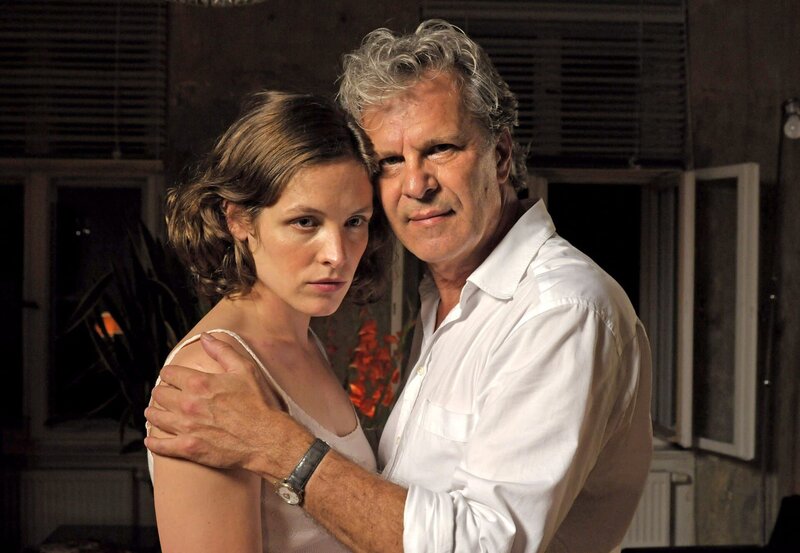 Was glücklich macht – Bild: „ARD Degeto/​ARD Degeto/​Katrin Knoke“ (S2)