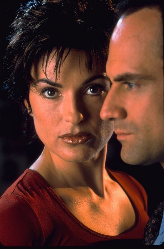 Det. Elliot Stabler (Christopher Meloni), Det. Olivia Benson (Mariska Hargitay) – Bild: 2001 Universal Network Television (C)13TH STREET Photocredit Mandatory, Editorial Use Only, NO archive, NO Resale