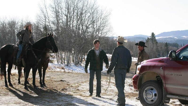 (v.l.): Amy (Amber Marshall), Ty (Graham Wardle), Wes (Tom Carey) und Grady (Chris Ippolito) – Bild: MG RTL D