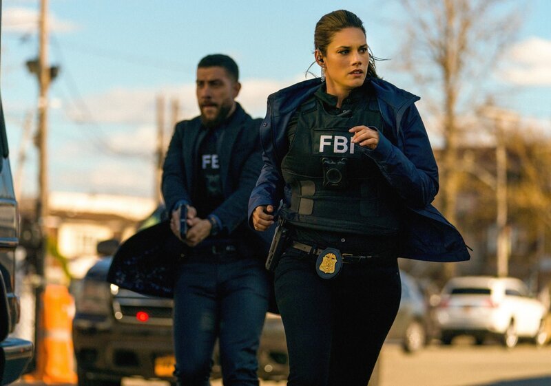 Omar Adom OA Zidan (Zeeko Zaki, l.) und Maggie Bell (Missy Peregrym, r.) – Bild: CBS Broadcasting, Inc.