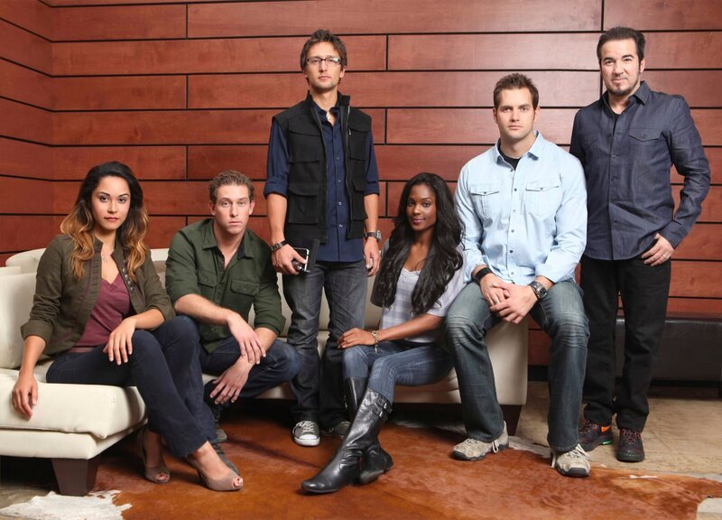 FACT OR FAKED: PARANORMAL FILES -- SEASON:1 -- Pictured: (l-r) Jael De Pardo, Austin Porter, Devin Marble, Lanisha Cole, Ben Hansen, Bill Murphy -- Photo by: Evans Vestal Ward/​Syfy – Bild: /​ (C)SYFY Photocredit Mandatory, Editorial Use Only, NO archive, NO Resale/​Evans Vestal Ward/​Evans Vestal Ward