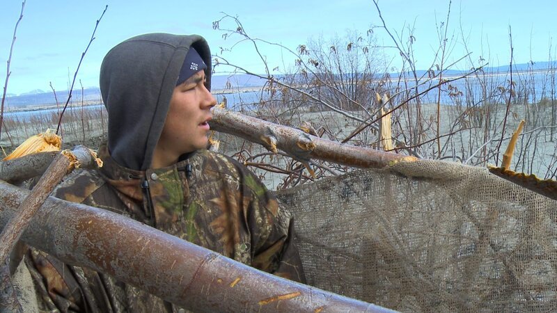 31275_ep105_020 Yukon Men – episode 5. Picture shows: Joey Zuray goose hunting after George Roberts’ funeral. – Bild: Discovery Communications