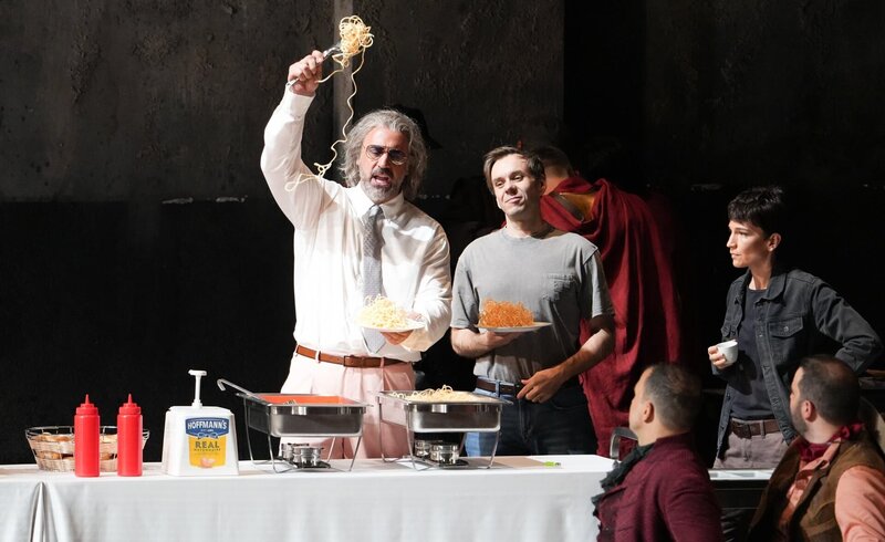 Jacques Offenbach: Hoffmanns Erzählungen – Bild: ORF/​Roman Zach-Kiesling