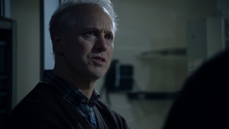 Durch einen bösartigen Code ist es Jonah Russell (Raphael Sbarge) gelungen, das gesamte Krankenhaus unter seine Kontrolle zu bringen. Das Leben jedes Patienten liegt in seiner Hand. Doch wie weit wird er gehen, um seiner Frau das Spenderherz zu beschaffen? – Bild: ZDF und © American Broadcasting Companies