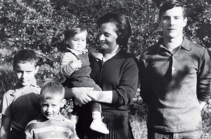 Familie Brasch – Bild: rbb/​Edition Salzgeber/​It Works!