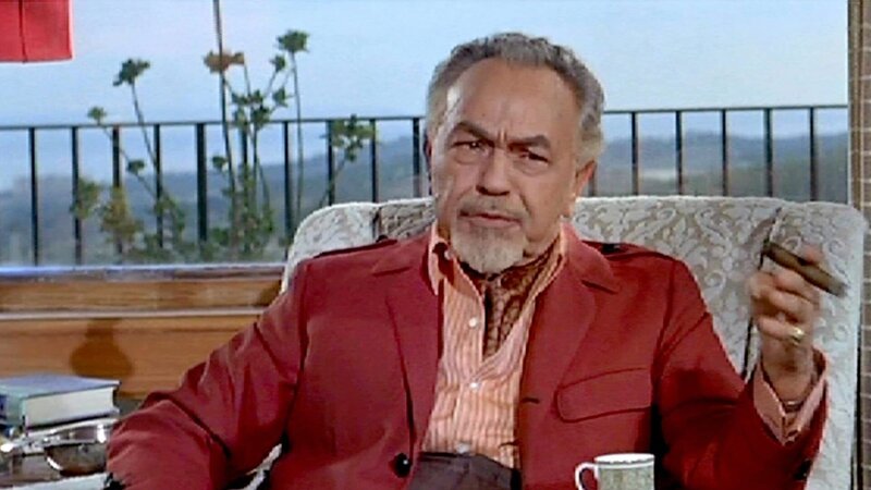 Weiße Westen für Ganoven – Bild: port.hu