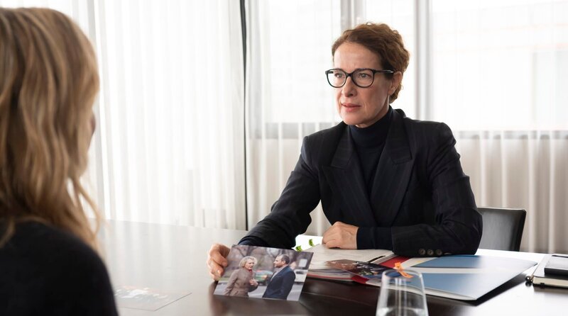 Im Netz der Gier – Bild: ARD Degeto/​Christoph Assmann