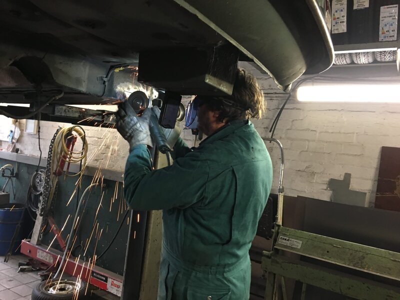 Auto wird komplett restauriert. – Bild: Spiegel TV Wissen