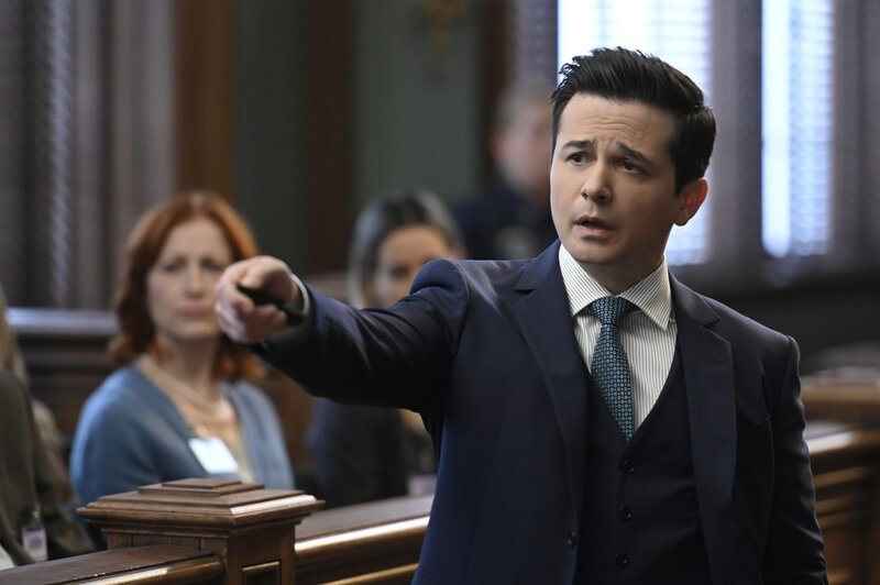 „Into the Mystic“ – Bull and the TAC team question whether they have a solid defense when they represent a wealth manager on trial for her husband\’s murder, a crime she claims to have no memory of due to an alcohol-induced blackout. When their client\’s reputation for aggressive behavior threatens to hurt them in court, Bull avoids jurors with „rage bias,“ an inherent dislike of people who can\’t control their emotions, on BULL, Monday, Oct. 28 (10:00–11:00 PM, ET/​PT) on the CBS Television Network. Pictured: Freddy Rodriguez as Benny Col--n Photo: David M. Russell/​CBS ©2019 CBS Broadcasting, Inc. All Rights Reserved – Bild: 2019 CBS Broadcasting, Inc. All Rights Reserved /​ David M. Russell Lizenzbild frei