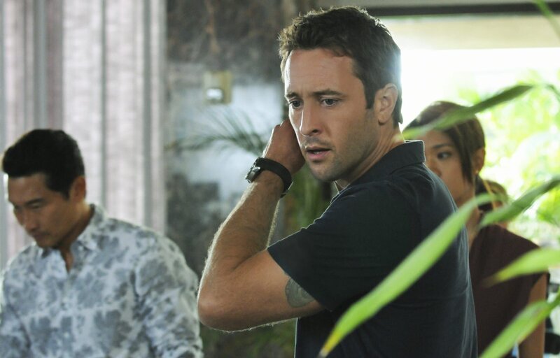 L-R: Chin (Daniel Dae Kim), Steve (Alex O’Loughlin) und Kono (Grace Park) – Bild: 2012 CBS Broadcasting, Inc. All Rights Reserved. Lizenzbild frei