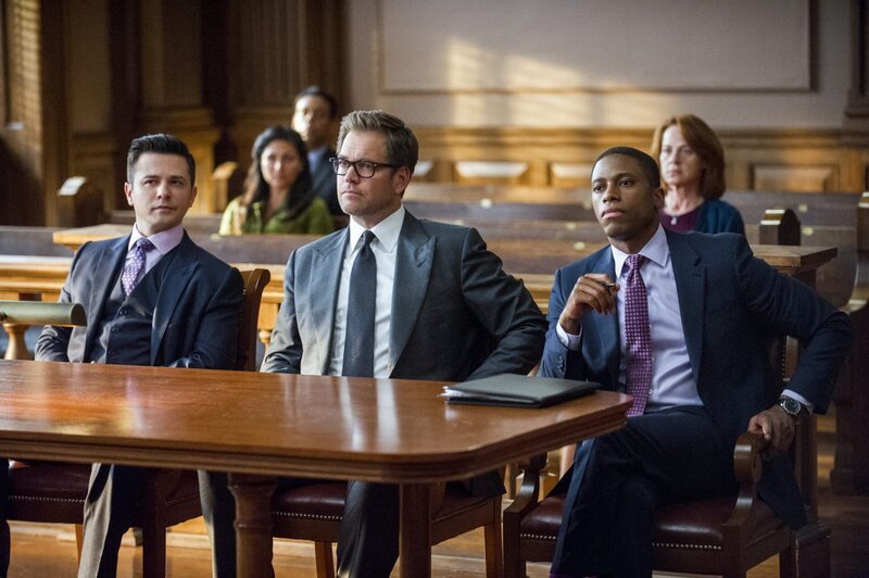(v.l.n.r.) Benny Colón (Freddy Rodríguez); Dr. Jason Bull (Michael Weatherly); Richard Abernathy (Tyrone Brown) – Bild: 2017 CBS Broadcasting, Inc. All Rights Reserved /​ Jeffrey Neira Lizenzbild frei