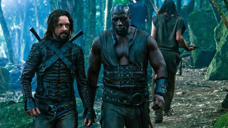 L-R: Lucian (Michael Sheen) und Raze (Kevin Grevioux) – Bild: RTL 2 L-R: Lucian (Michael Sheen) und Raze (Kevin Grevioux) – Bild: RTL 2