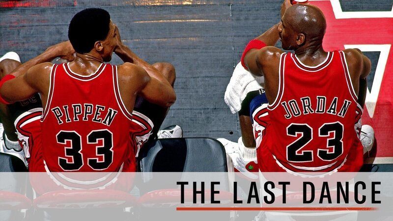 Scottie Pippen (l.) und Michael Jordan (r.) +++ – Bild: RTL /​ ESPN /​ Folge 2