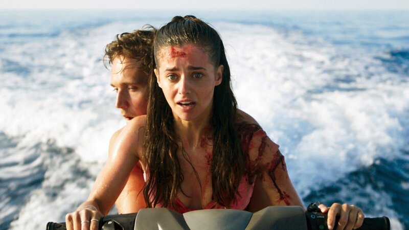 vorne-hintern: Holly Earl als Nat, Thomas Flynn als Greg – Bild: RTL Zwei vorne-hintern: Holly Earl als Nat, Thomas Flynn als Greg – Bild: RTL Zwei