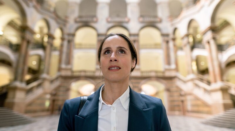 Servus, Euer Ehren – Bild: ARD Degeto/​Moovie GmbH/​Marc Reimann