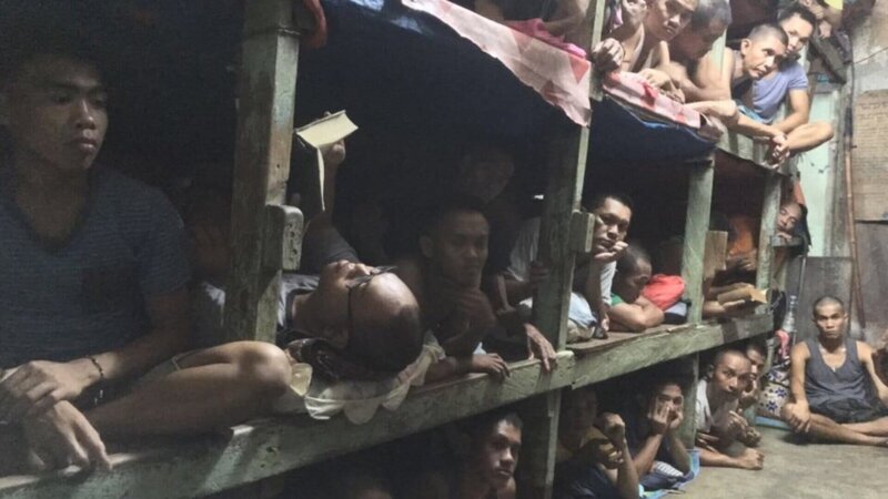 Das South Cobato Jail auf der philippinischen Insel Mindanao ist vollkommen überfüllt. – Bild: ZDF und Elisabeth Shapiro for Maximus Film GmbH./​Elisabeth Shapiro for Maximus Fi