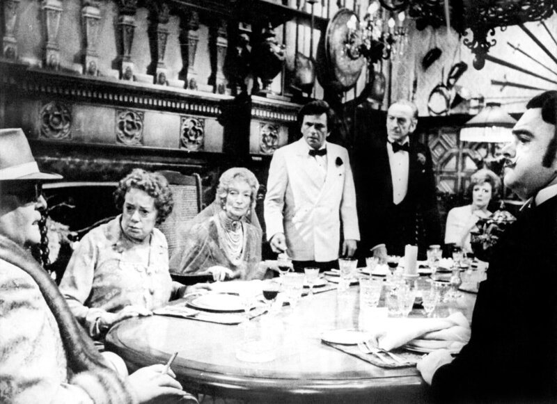 Eine Leiche zum Dessert – Bild: ORF/​Sony Pictures