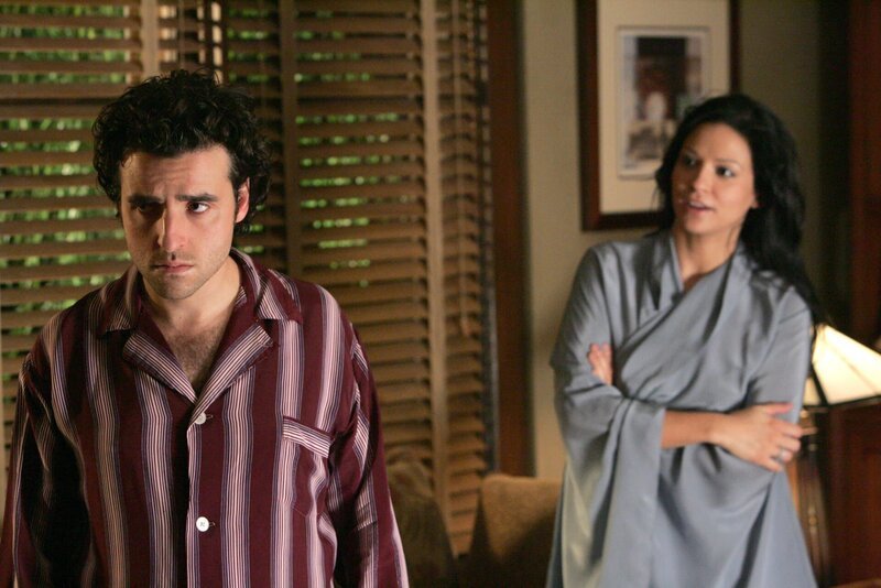 „Contenders“ -- Amita (Navi Rawat) tries to help Charlie (David Krumholtz) fulfill a promise made to Larry to enter Cal Sci’s poker tournament to defend Larry’s title against his longtime poker nemesis, on NUMB3RS Friday, Feb. 16 (10:00–11:00 PM ET/​PT) on the CBS Television Network. Photo: Robert Voets/​CBS. – Bild: Paramount Network Television