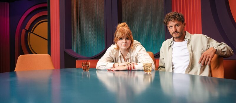 Sophie Passmann und Tommi Schmitt in ihrer ZDFneo-Sendung „Neo Ragazzi“ – Bild: ben knabe