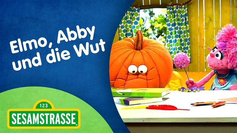 Abby will Elmos Wut wegzaubern, was ihr aber nicht so recht gelingt. – Bild: NDR/​Studio Hamburg Produktion/​Sesame workshop